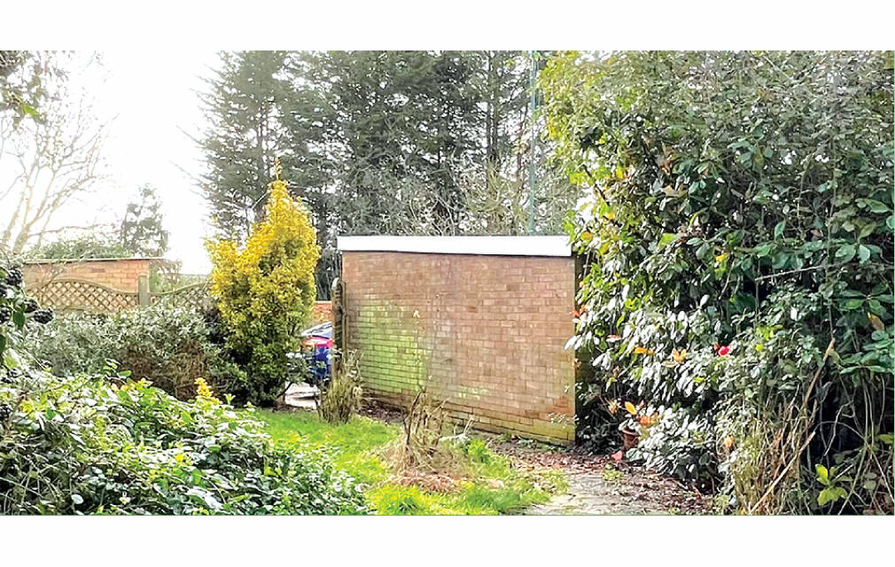 Connaught Walk, Rayleigh, Essex, SS6 8UY