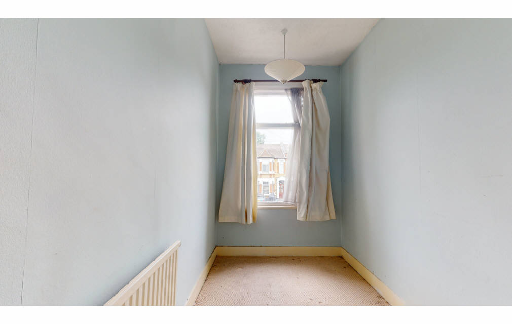 Westwood Road, Ilford, Essex, IG3 8SA