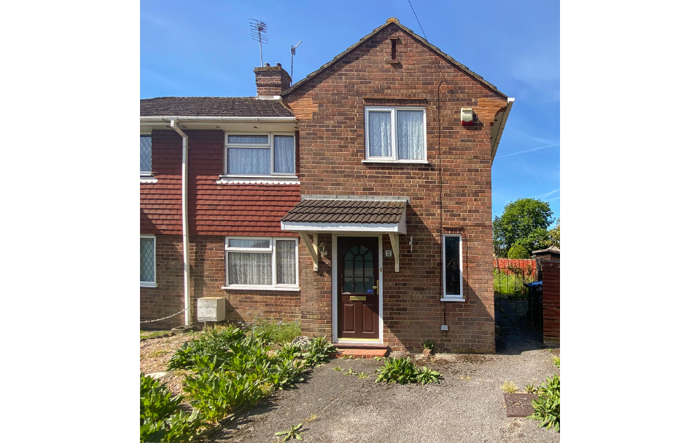 Woodside Crescent, Smallfield, Horley, Surrey, RH6 9ND