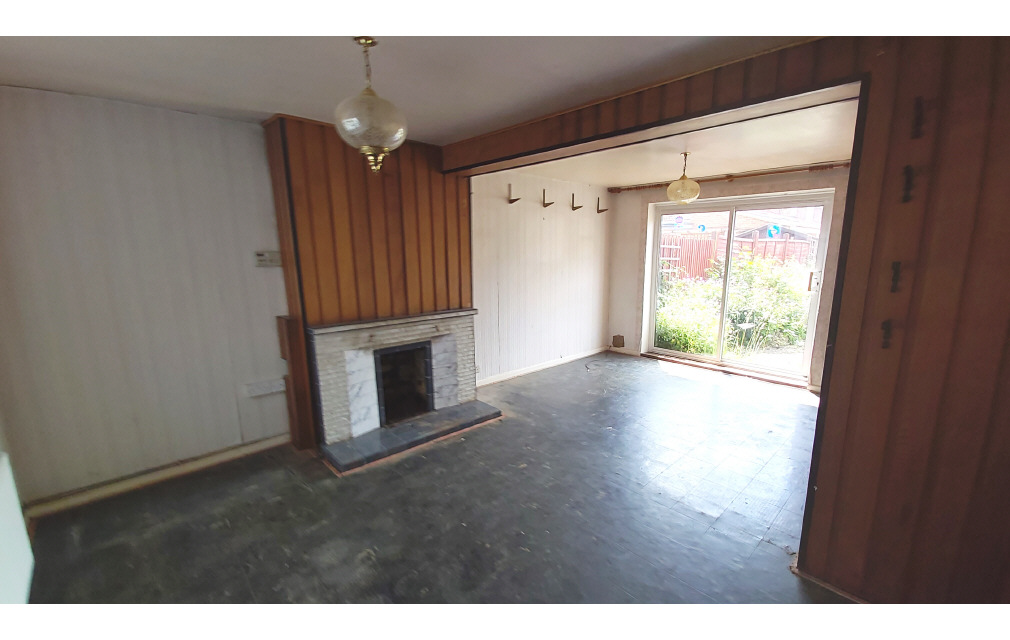 Woodside Crescent, Smallfield, Horley, Surrey, RH6 9ND