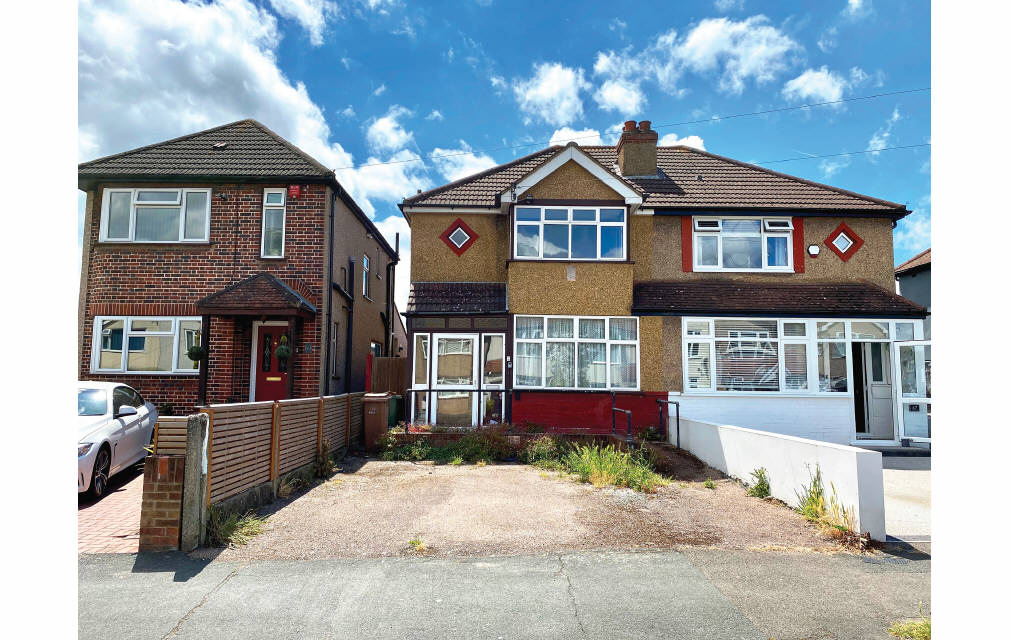 Boscombe Road, Worcester Park, Surrey, KT4 8PJ