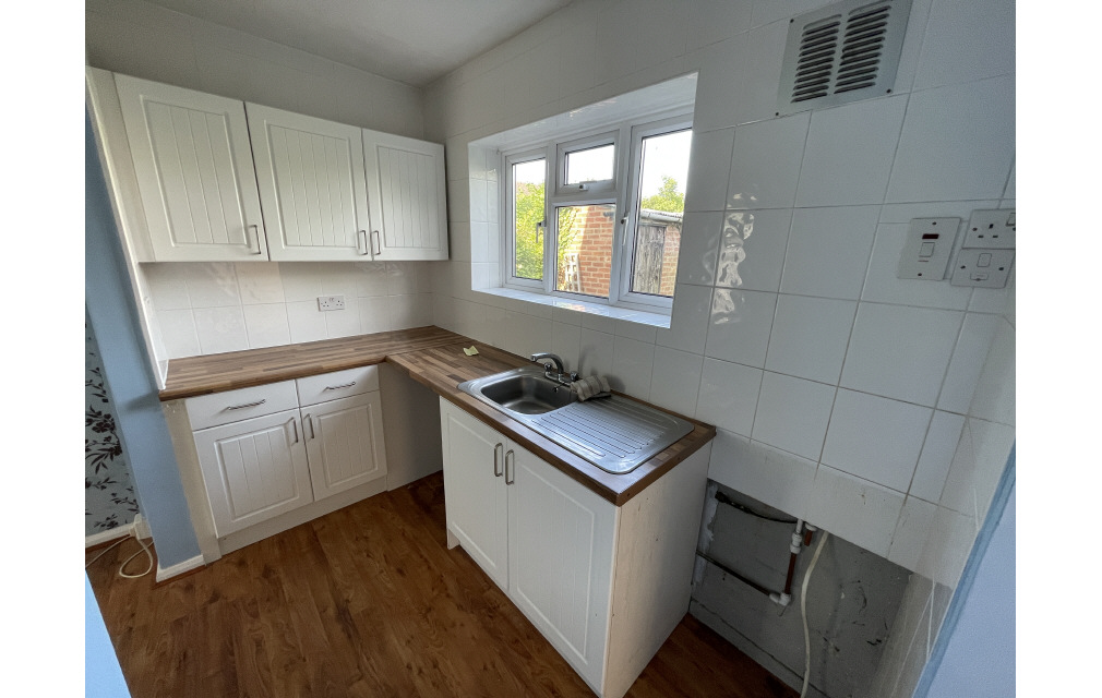 Hood Walk, Romford, Essex, RM7 8NU
