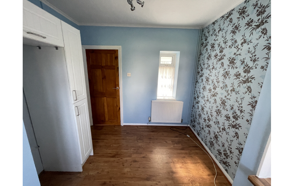 Hood Walk, Romford, Essex, RM7 8NU