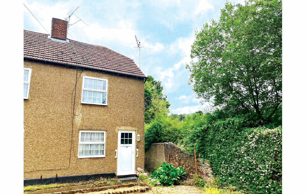 Queensway, Hemel Hempstead, Hertfordshire, HP2 5HE