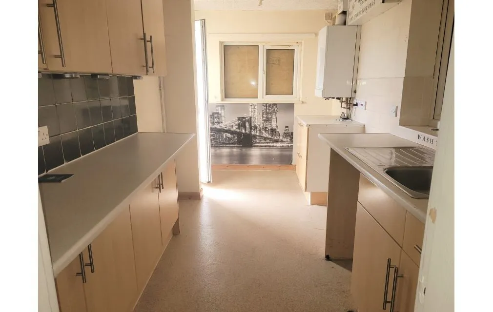 Meadowbank, Holywell, Clwyd, CH8 7EF