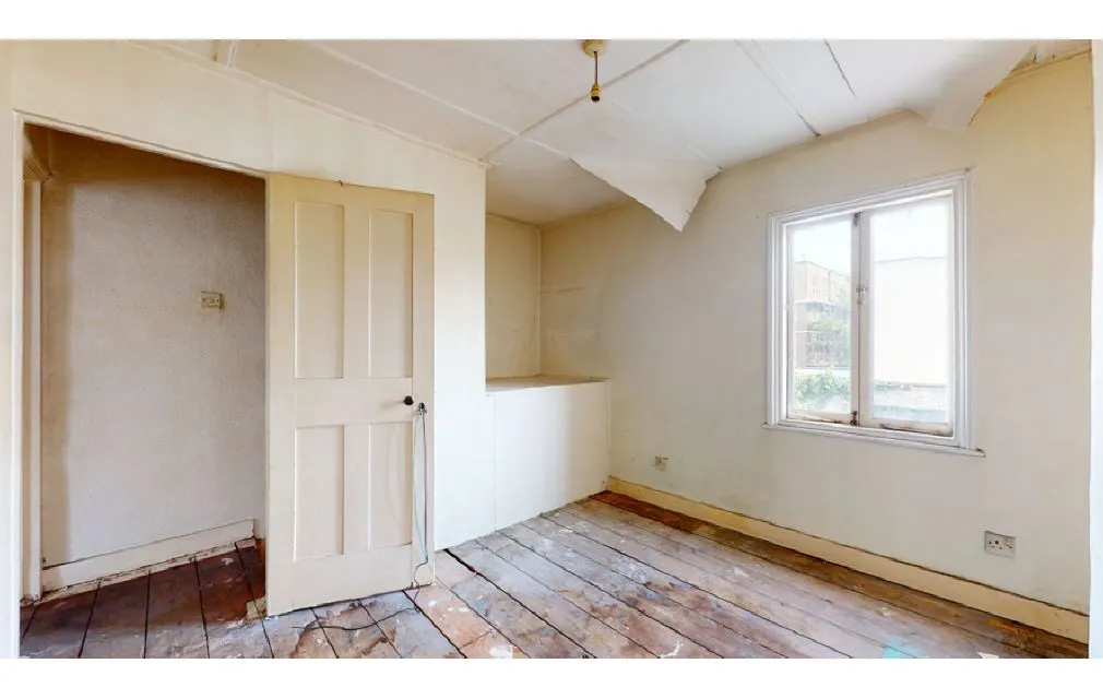New Road, Hounslow, Middlesex, TW3 2AN