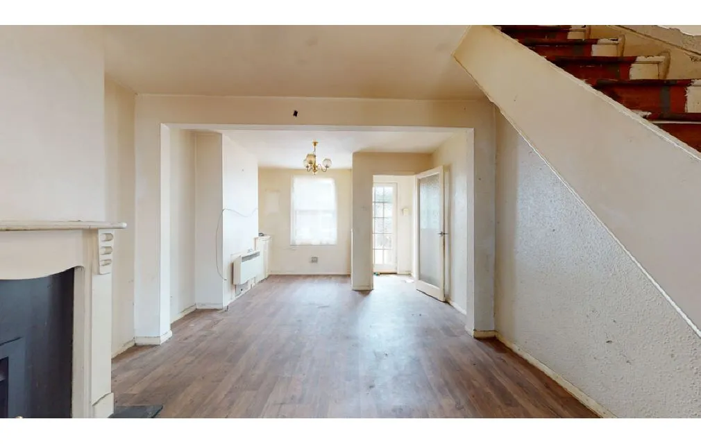 New Road, Hounslow, Middlesex, TW3 2AN