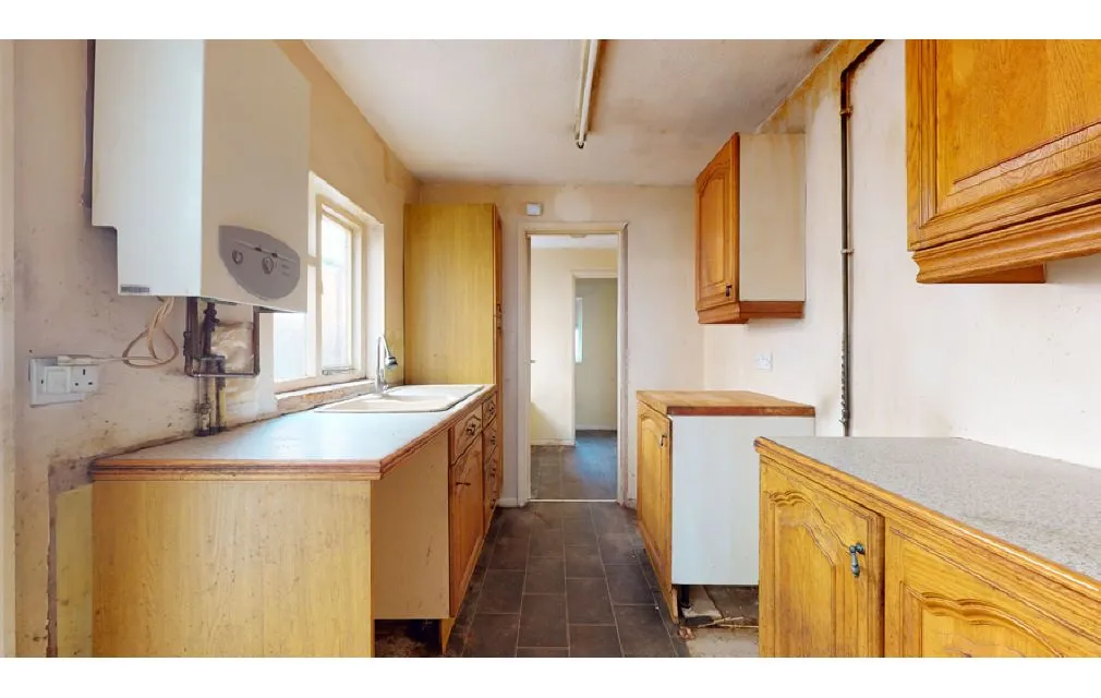 New Road, Hounslow, Middlesex, TW3 2AN