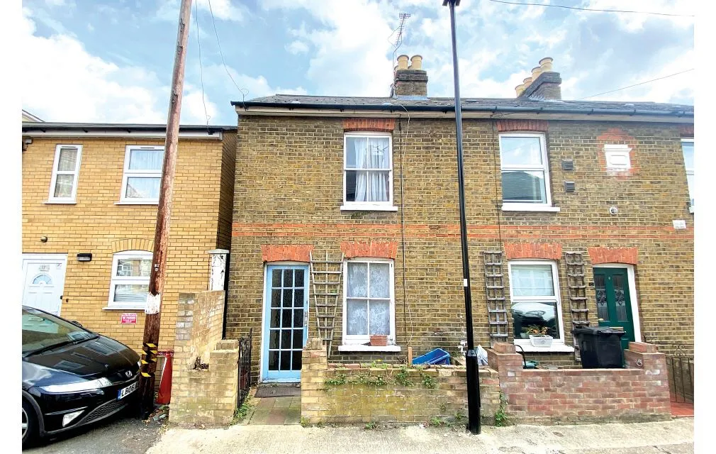 New Road, Hounslow, Middlesex, TW3 2AN