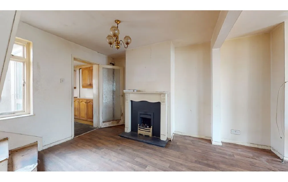 New Road, Hounslow, Middlesex, TW3 2AN
