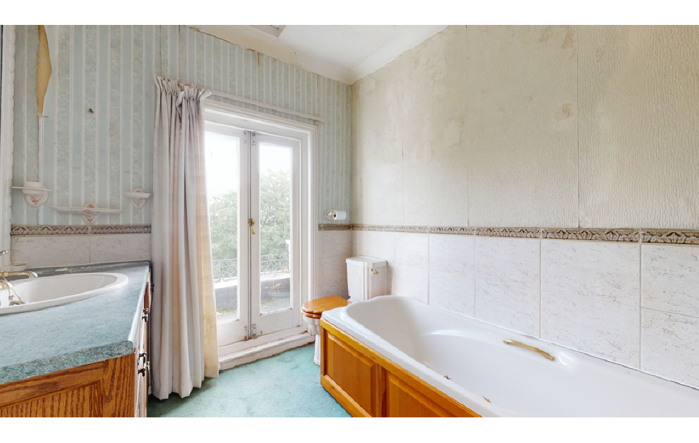 Parrock Road, Gravesend, Kent, DA12 1PY