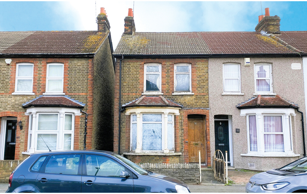 Douglas Road, Hornchurch, Essex, RM11 1AW