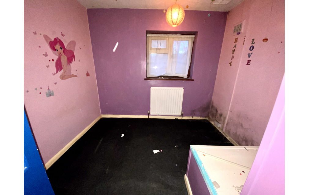 Hook Road, Epsom, Surrey, KT19 8TX