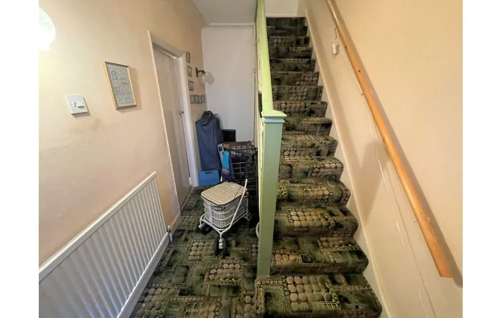Hainault Road, Romford, Essex, RM5 3AL