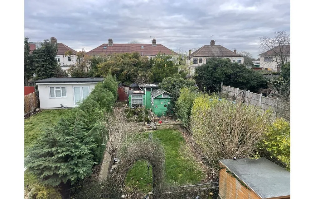 Hainault Road, Romford, Essex, RM5 3AL