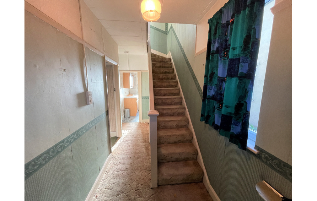 Mandeville Road, Northolt, Middlesex, UB5 4LX