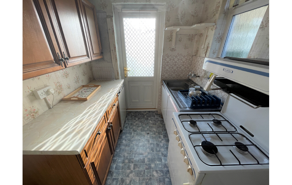 Mandeville Road, Northolt, Middlesex, UB5 4LX