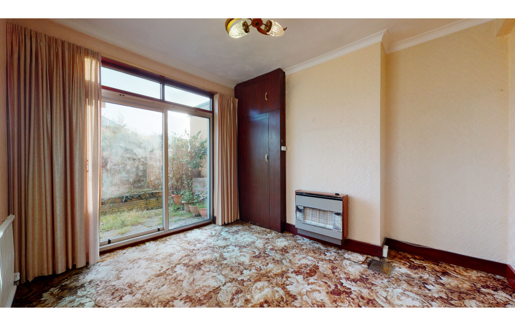 Cross Road, Mawneys, Romford, Essex, RM7 8HS