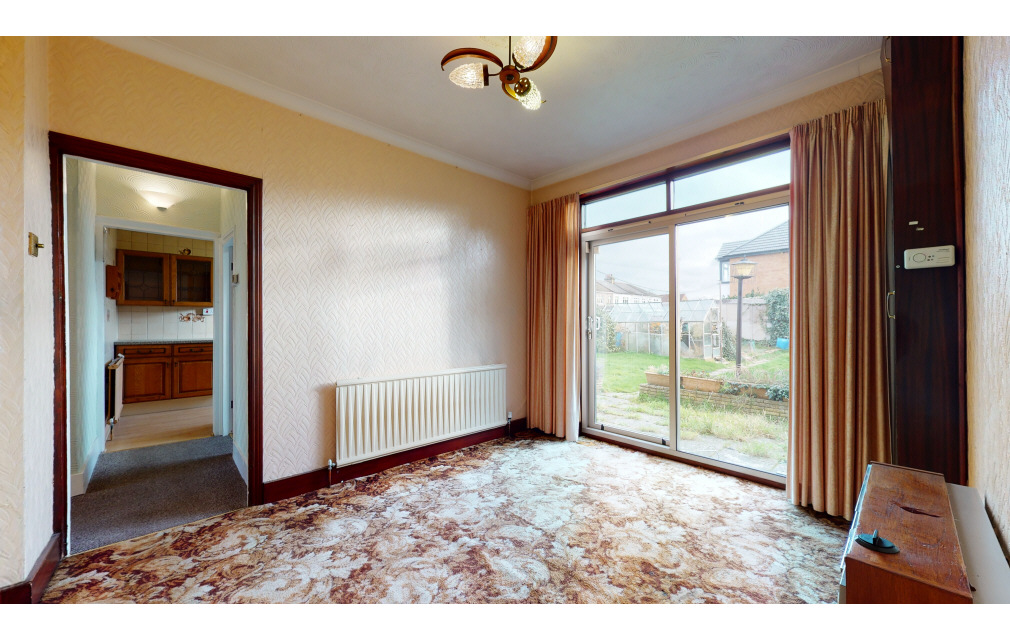 Cross Road, Mawneys, Romford, Essex, RM7 8HS