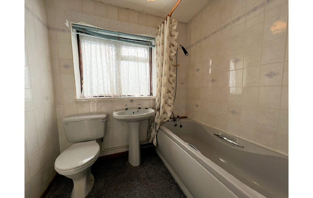 Cloverlands, Crawley, West Sussex, RH10 8EH