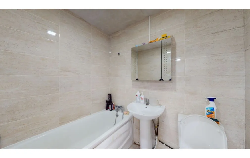 Barking Road, London, E13 8EE