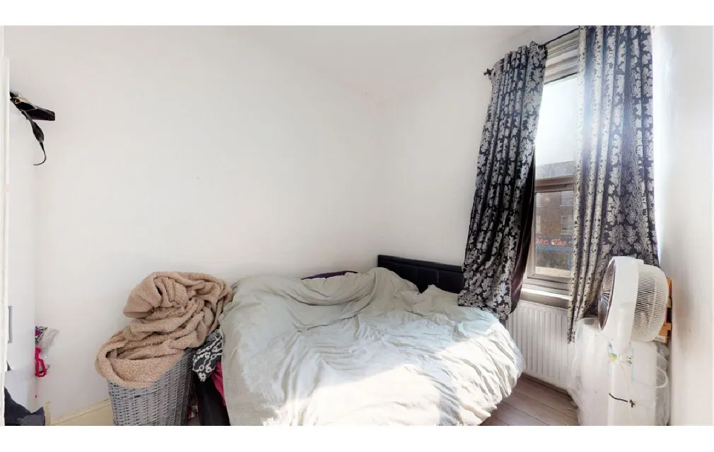Barking Road, London, E13 8EE