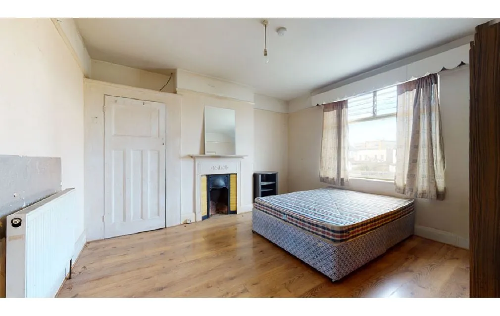 Brigstock Road, Thornton Heath, Surrey, CR7 7JF