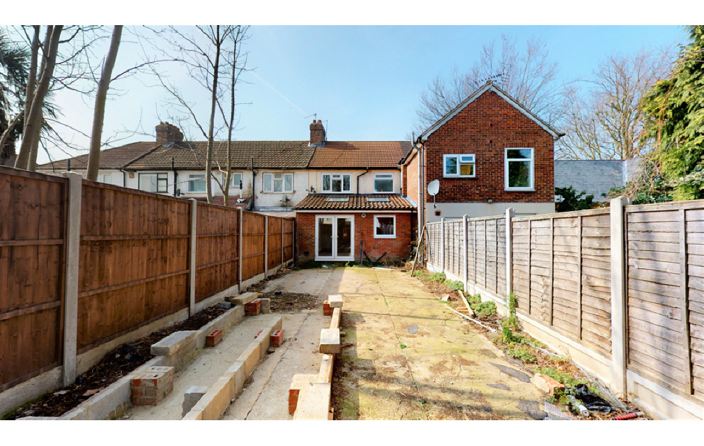 Warwick Road, London, E17 5NP