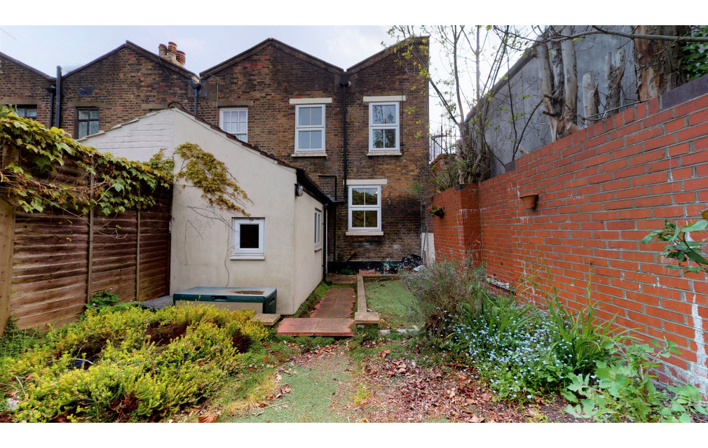 North Hill, London, N6 4RL