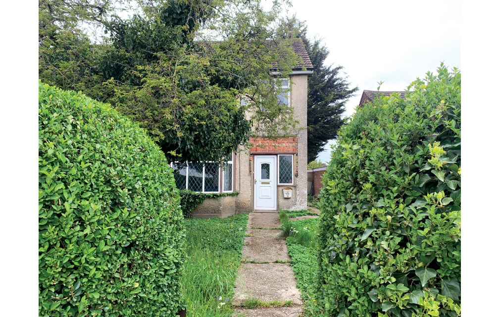 Hatch Lane, Harmondsworth, West Drayton, Middlesex, UB7 0AZ