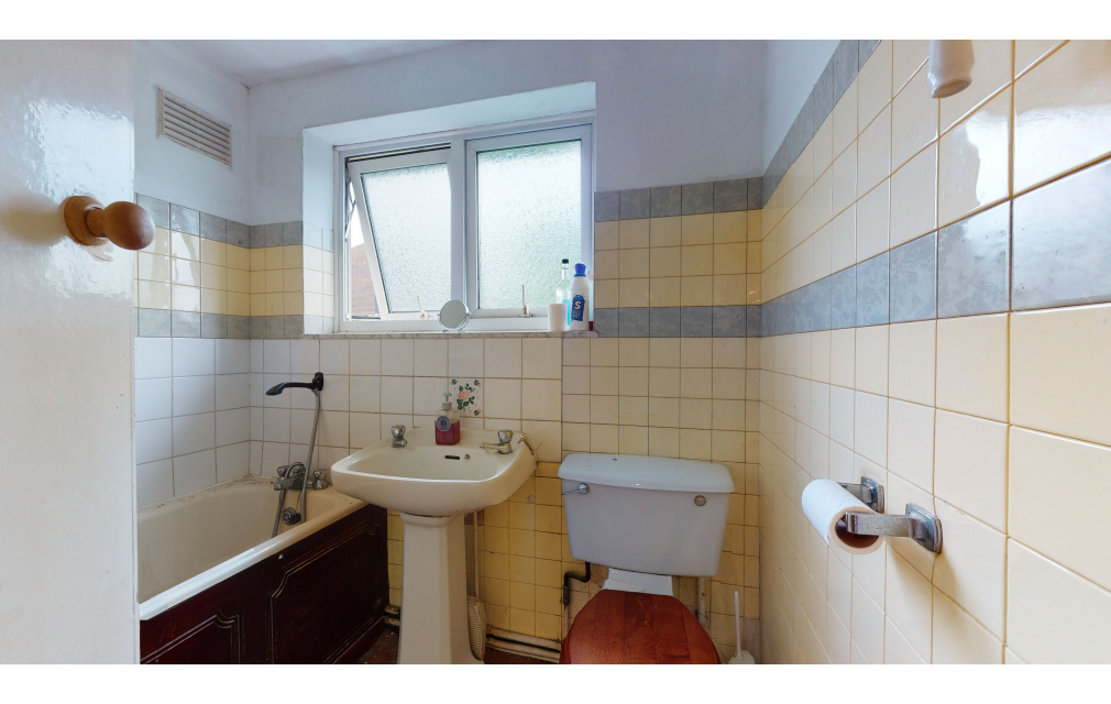 St. Albans Road West, Hatfield, Hertfordshire, AL10 9RN