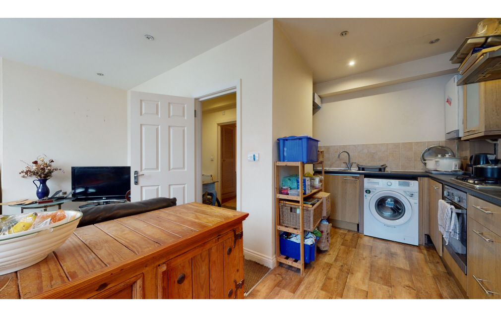 Brighton Road, Coulsdon, Croydon, CR5 2BA