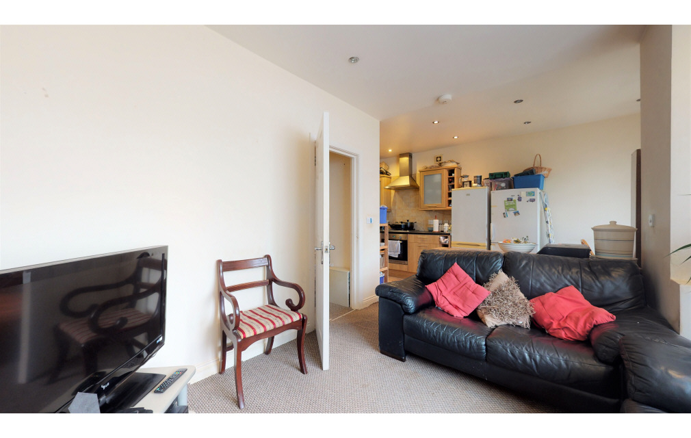 Brighton Road, Coulsdon, Croydon, CR5 2BA