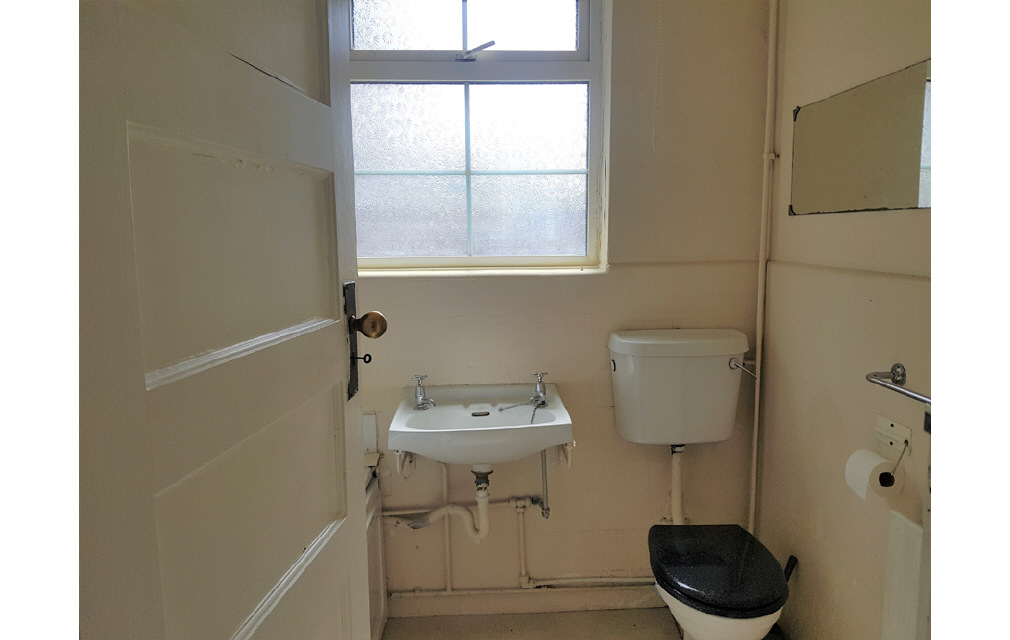 Selhurst Road, London, SE25 6LD