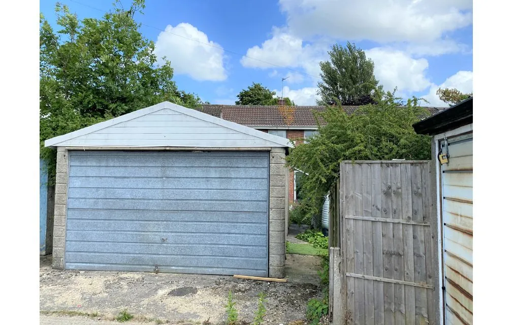 Marston Avenue, Swindon, Wiltshire, SN2 5EN