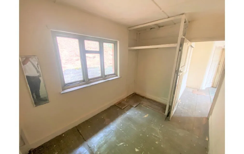 Garlands Road, Redhill, Surrey, RH1 6NT