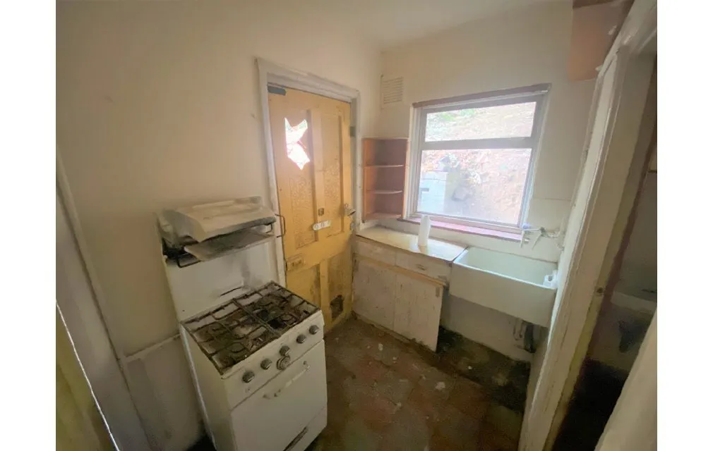 Garlands Road, Redhill, Surrey, RH1 6NT