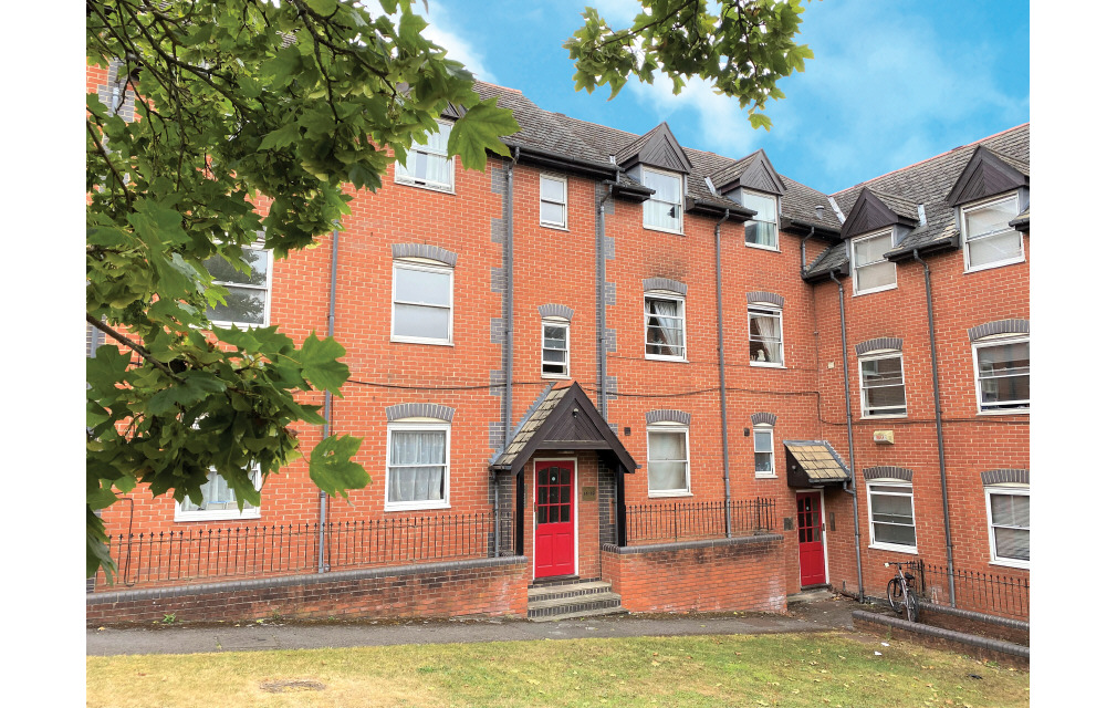 Dale Road, Reading, Berkshire, RG2 0AT