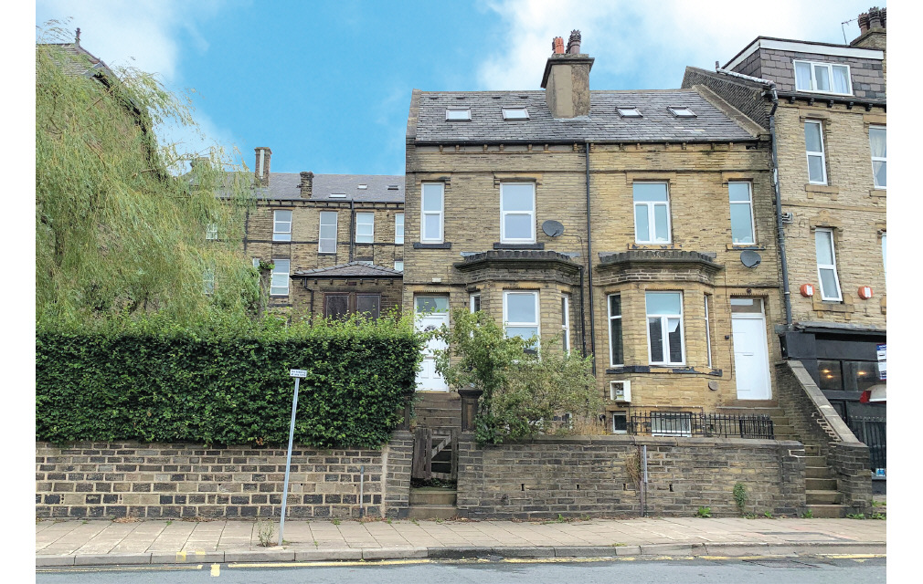 King Cross Road, Halifax, West Yorkshire, HX1 3LN