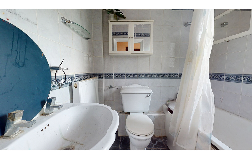 Hook Road, Epsom, Surrey, KT19 8QU