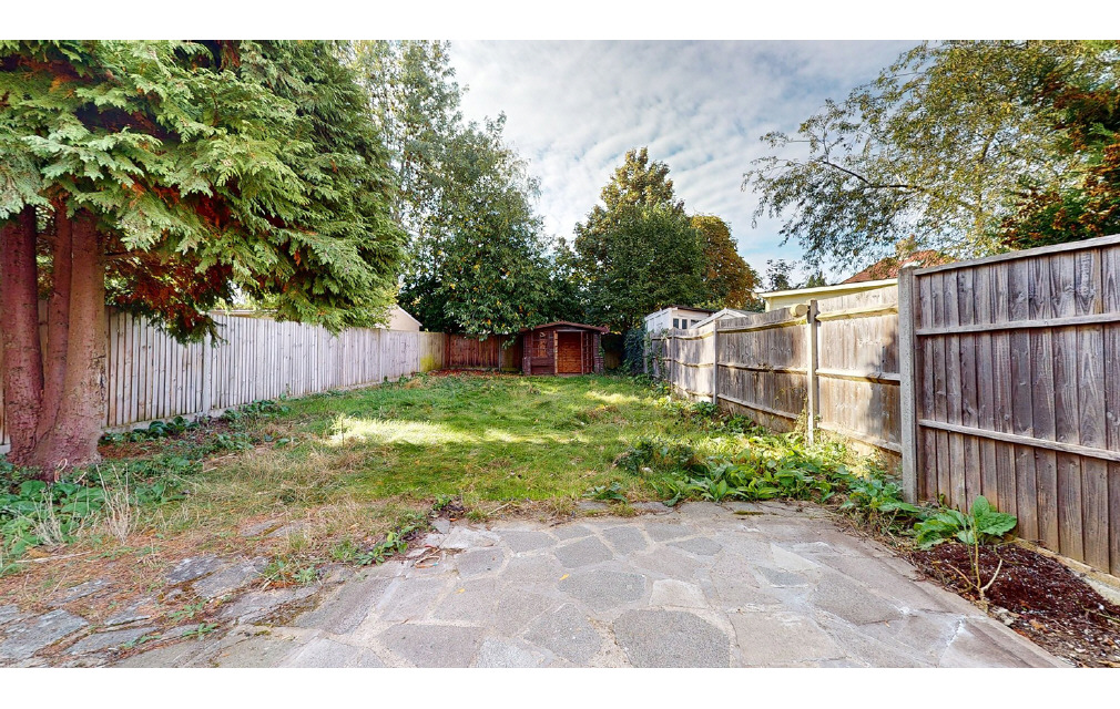 Hook Road, Epsom, Surrey, KT19 8QU
