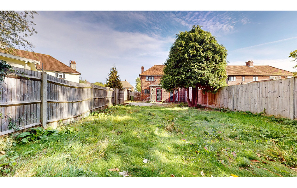 Hook Road, Epsom, Surrey, KT19 8QU
