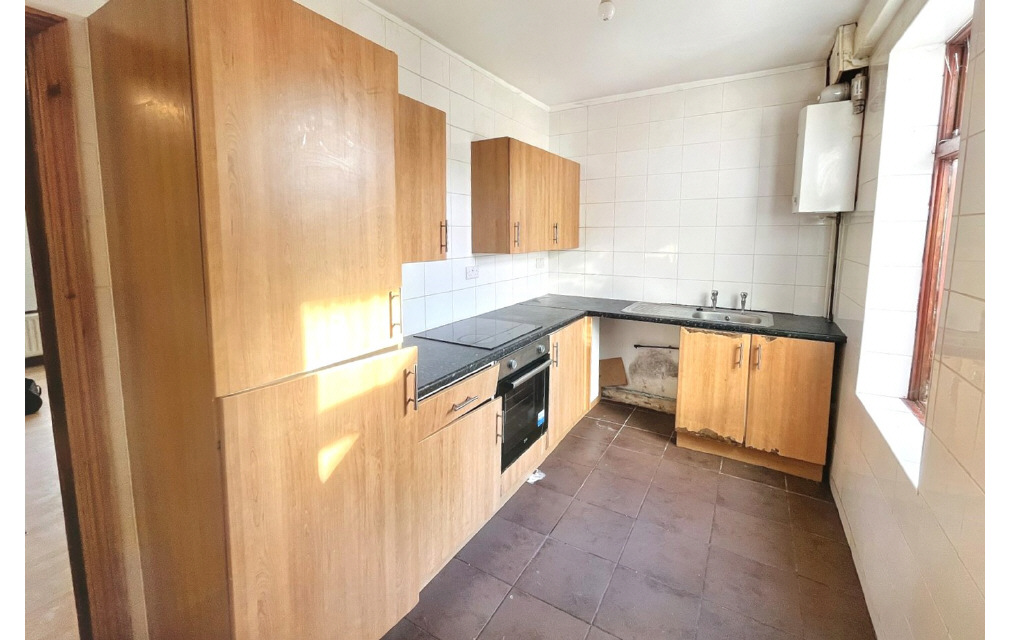 Saxton Street, Gillingham, Kent, ME7 5EG
