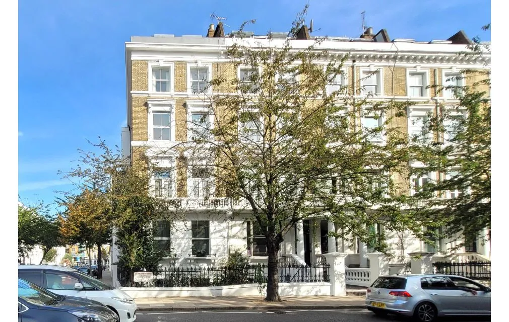 Redcliffe Gardens, London, SW10 9BG
