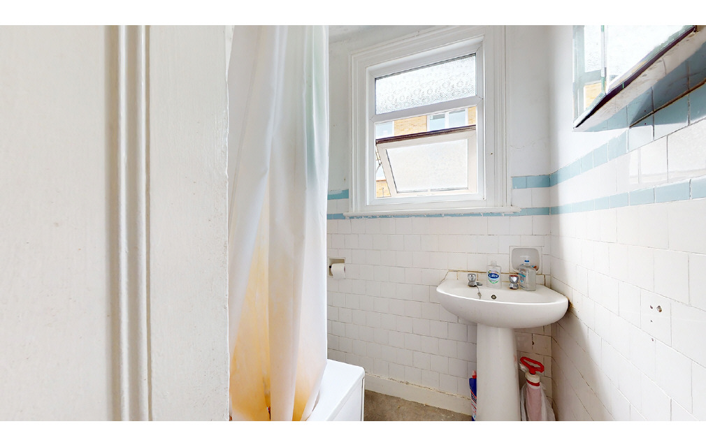 Barking Road, London, Newham, E6 3BP