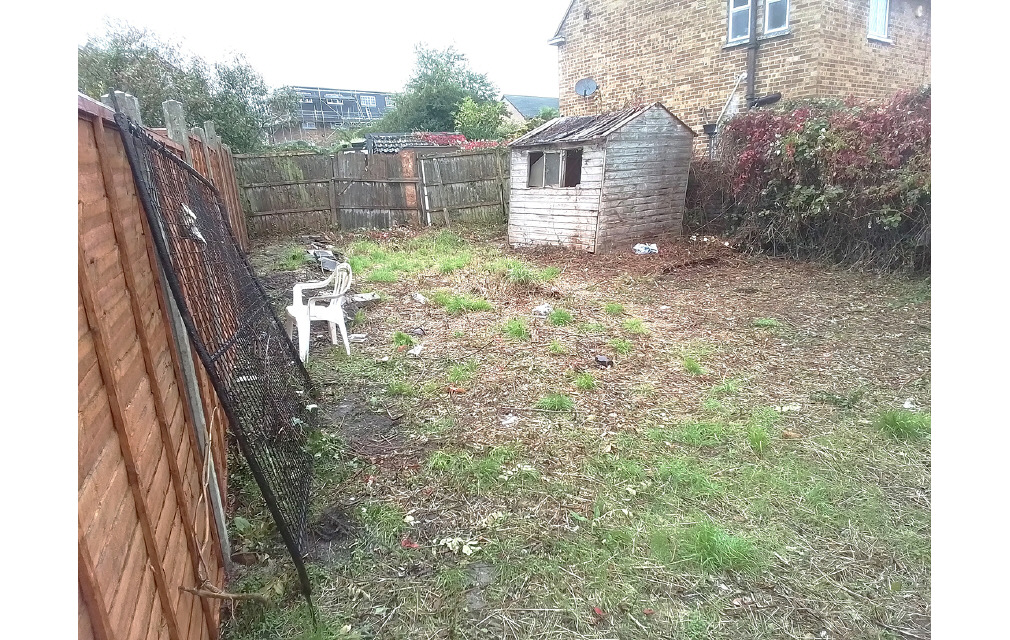 Perry Mead, Enfield, Middlesex, EN2 8BP