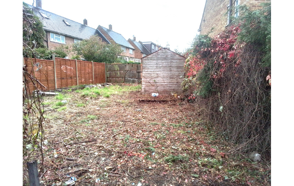 Perry Mead, Enfield, Middlesex, EN2 8BP