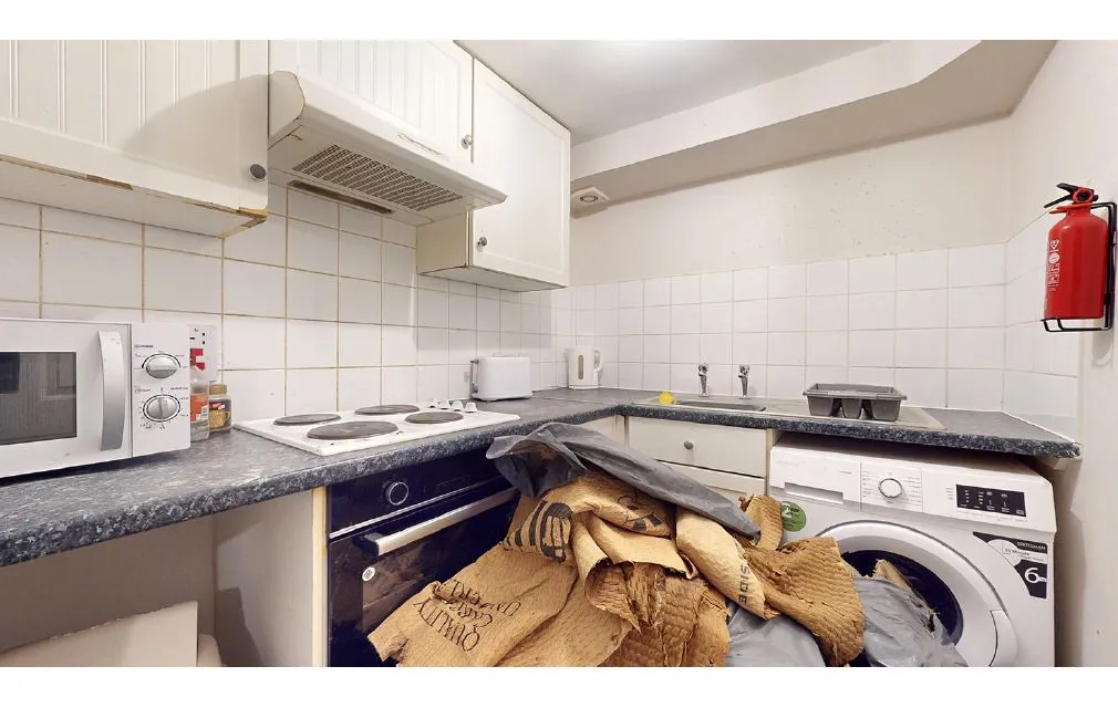Mulberry Court, Croydon Road, Caterham, Surrey, CR3 6QD