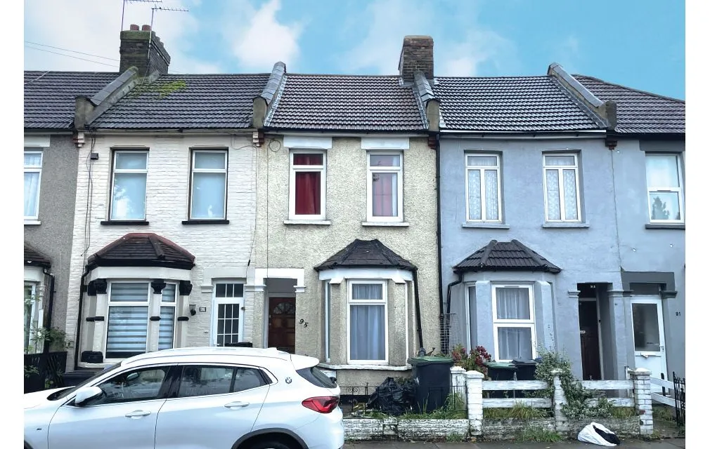 Scotland Green Road, Enfield, Middlesex, EN3 4RB