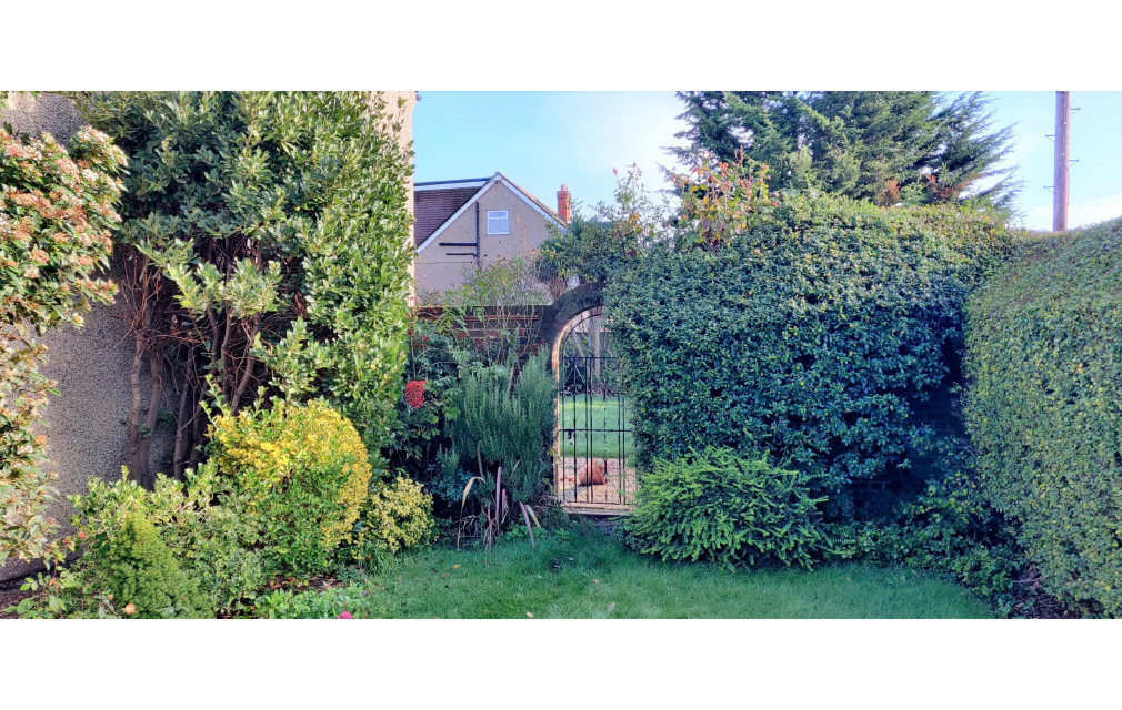 Blossom Way, West Drayton, Middlesex, UB7 9HF